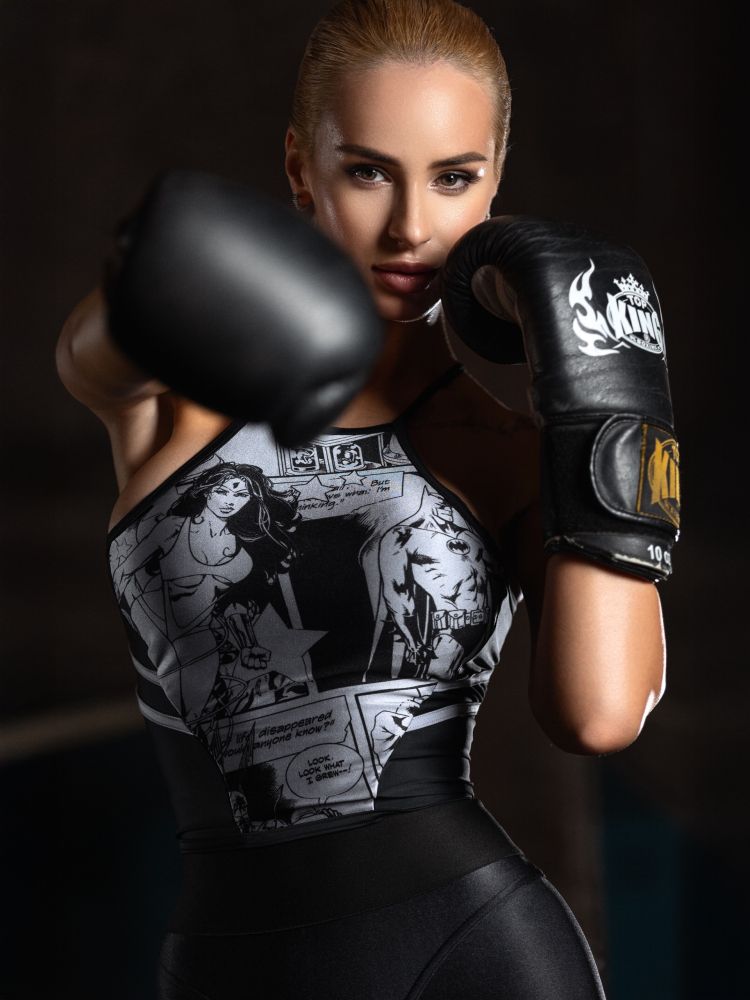 Bona Fide: Sporty Top "Bona Woman"