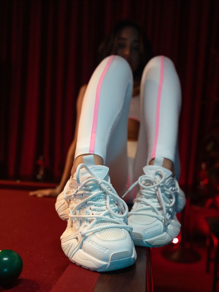 Bona Fide: Sneakers Moonwalk "White"