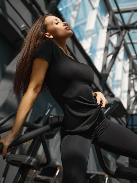 Футболка V-Shirt "Black" Футболка V-Shirt "Black"