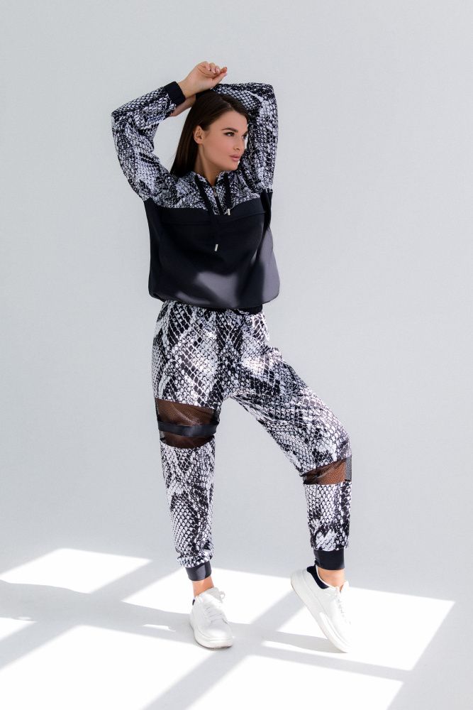 Bona Fide: Nude Strips Cobra "White" Bona Fide: Nude Strips Cobra "White"