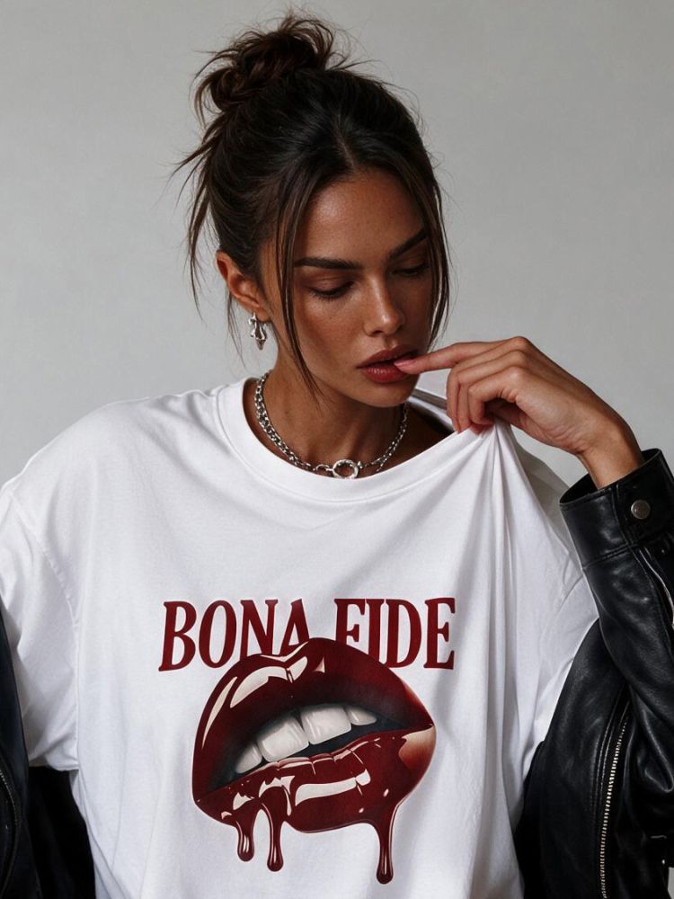 Bona Fide: OVERSIZE T-shirt "Juicy Lips"