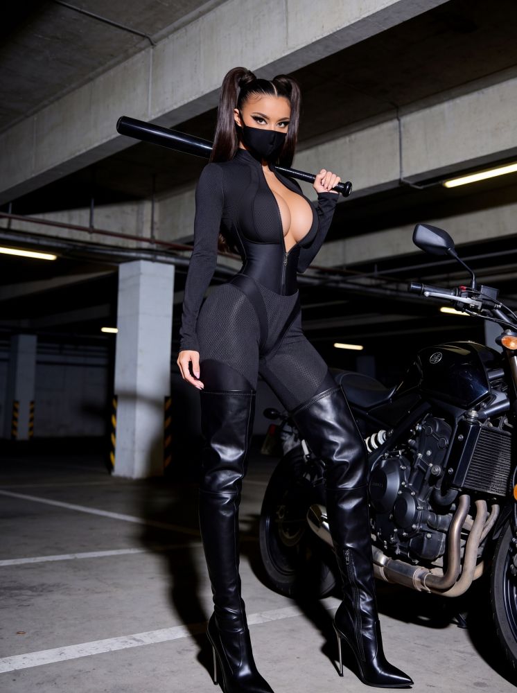 Bona Fide: Mistress "Black"
