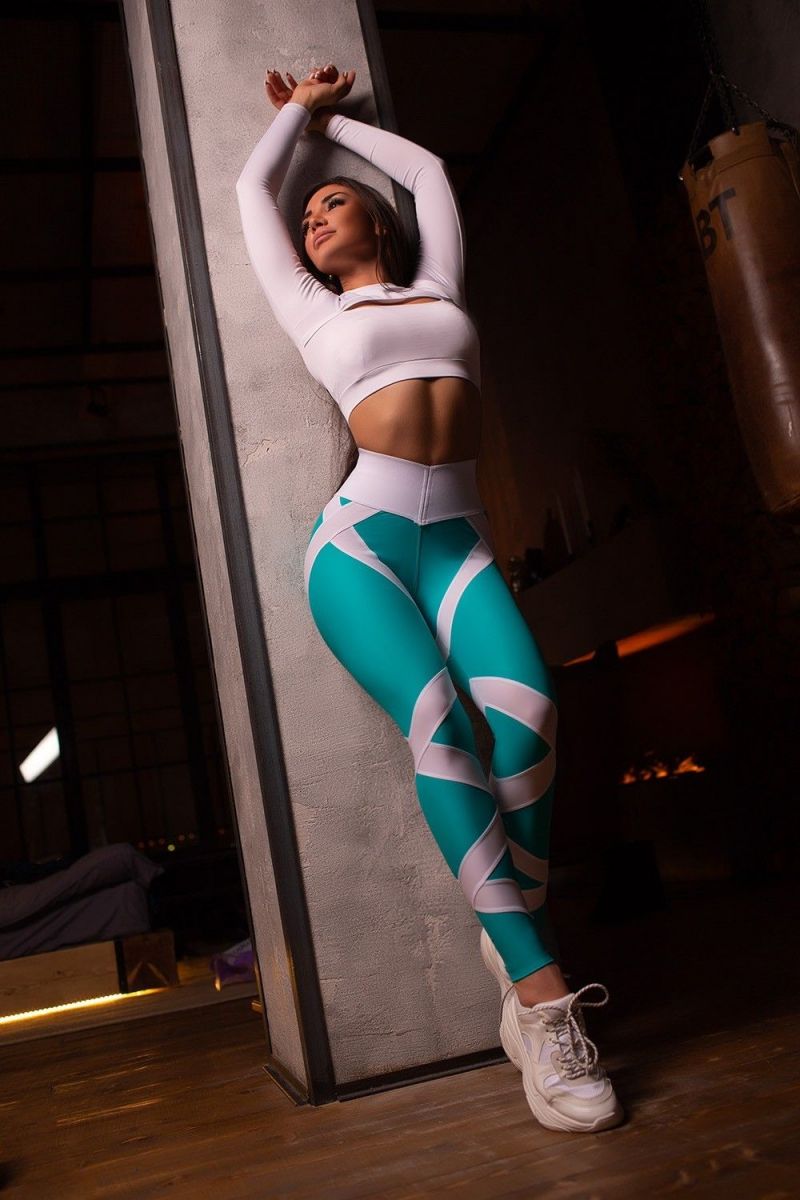 Bona Fide: Mummy "Ceramic & White"