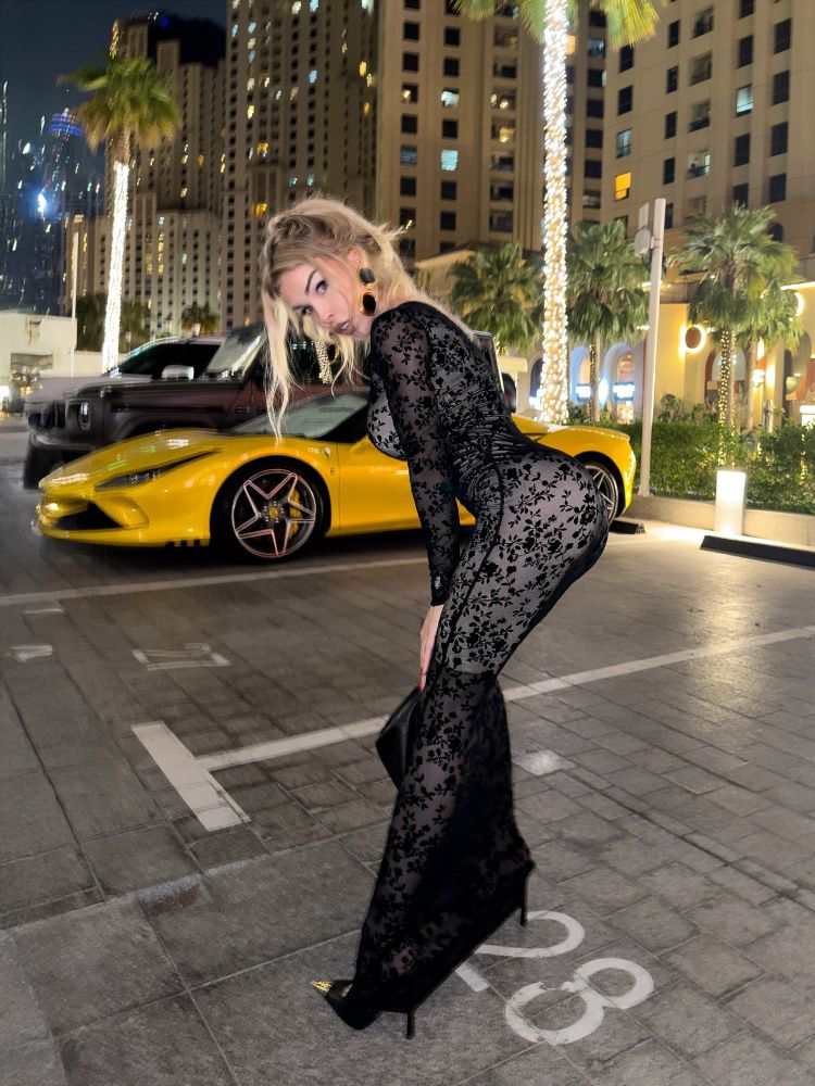 Bona Fide: Queen Dress "Black"