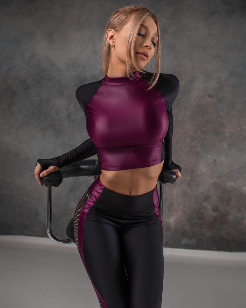 Bona Fide: Rashguard Move Up "Black & Cherry Skin"