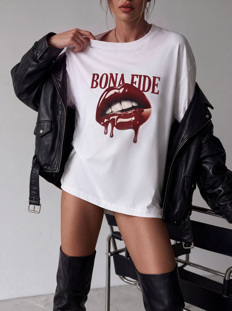 Bona Fide: OVERSIZE T-shirt "Juicy Lips"