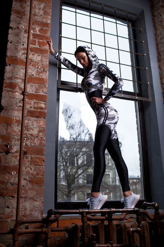 Bona Fide: Arcana Syndicate Golf MRL "Military Spring"