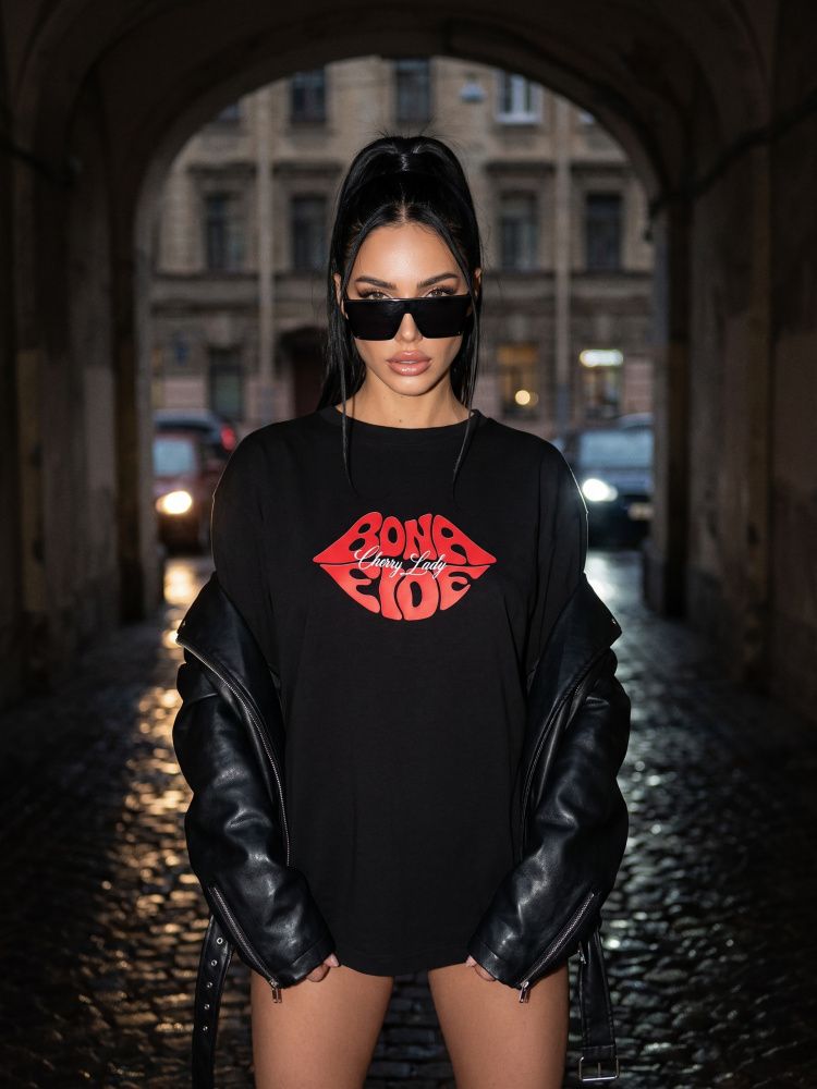 Bona Fide: OVERSIZE T-shirt "Cherry Lady"
