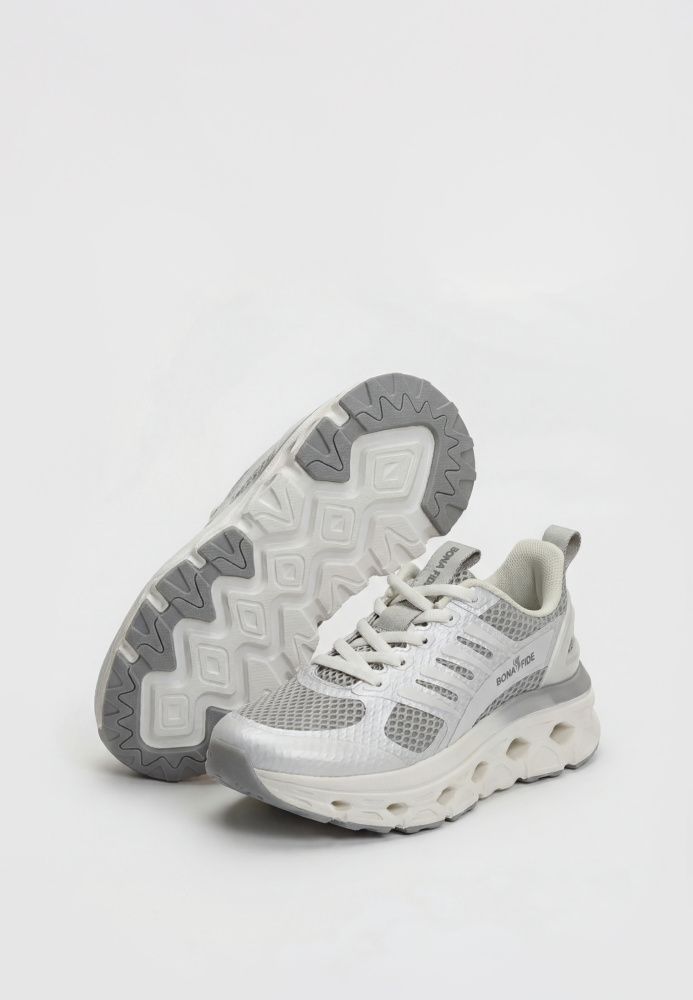 Bona Fide: Sneakers Platinum 69 "Silver"