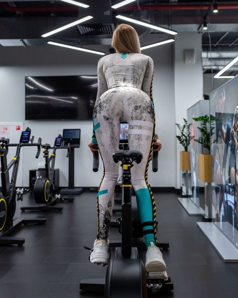 Bona Fide: Arcana Base La Florista "Ceramic"