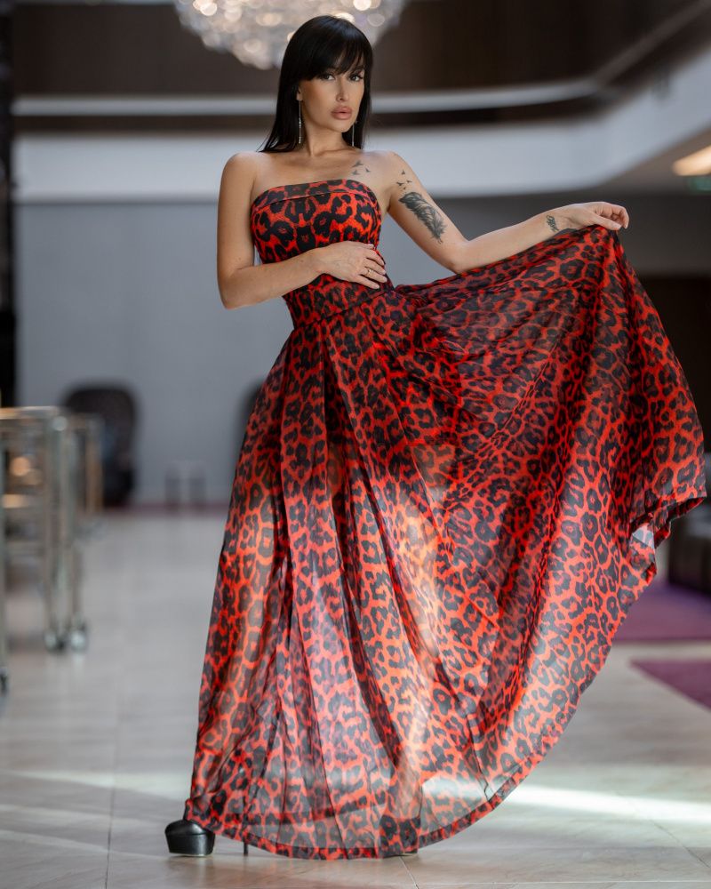Bona Fide: Double Skirt Empress Leo "Red"