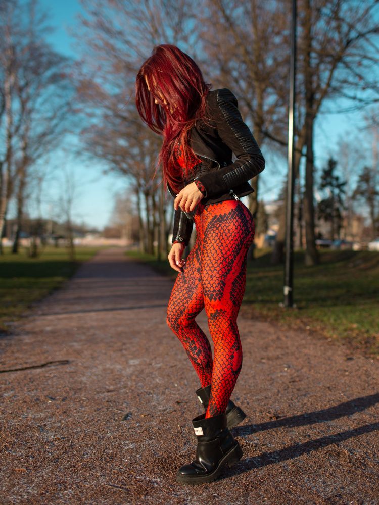 Bona Fide: Arcana Syndycate Base MRL Cobra "Red"