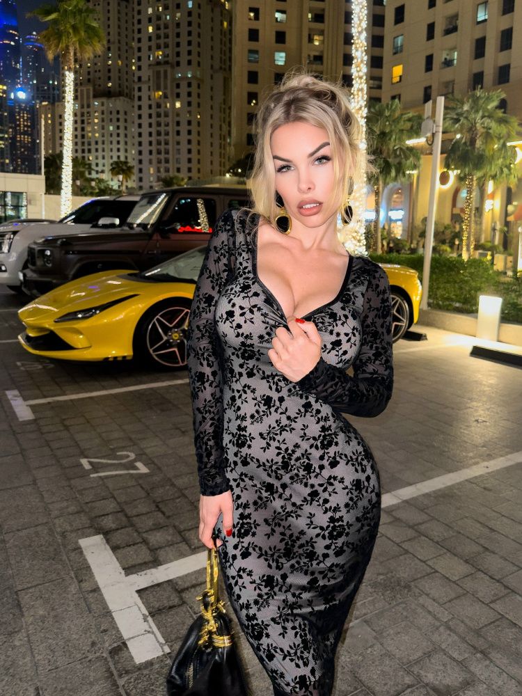 Bona Fide: Queen Dress "Black"