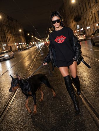 Bona Fide: OVERSIZE T-shirt "Cherry Lady"