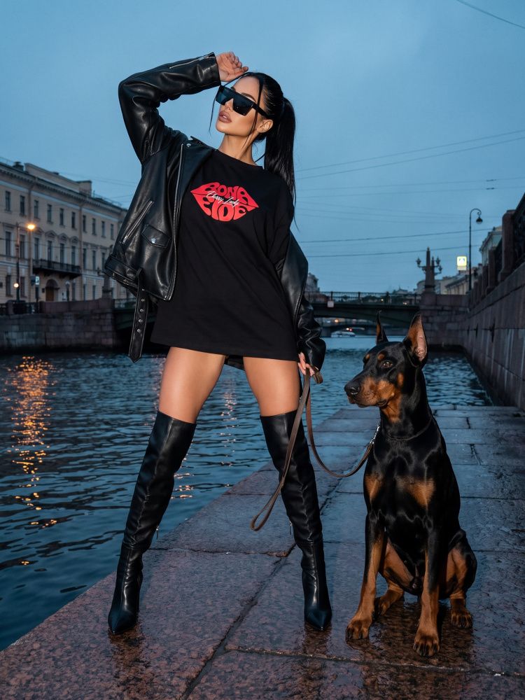 Bona Fide: OVERSIZE T-shirt "Cherry Lady"
