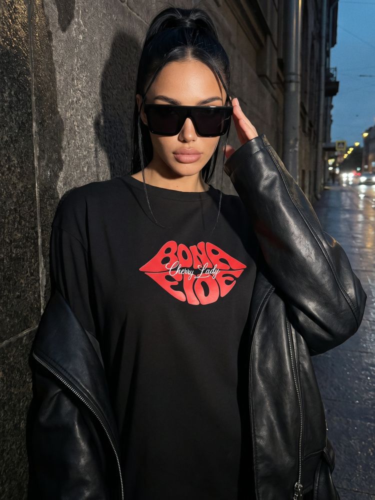 Bona Fide: OVERSIZE T-shirt "Cherry Lady"