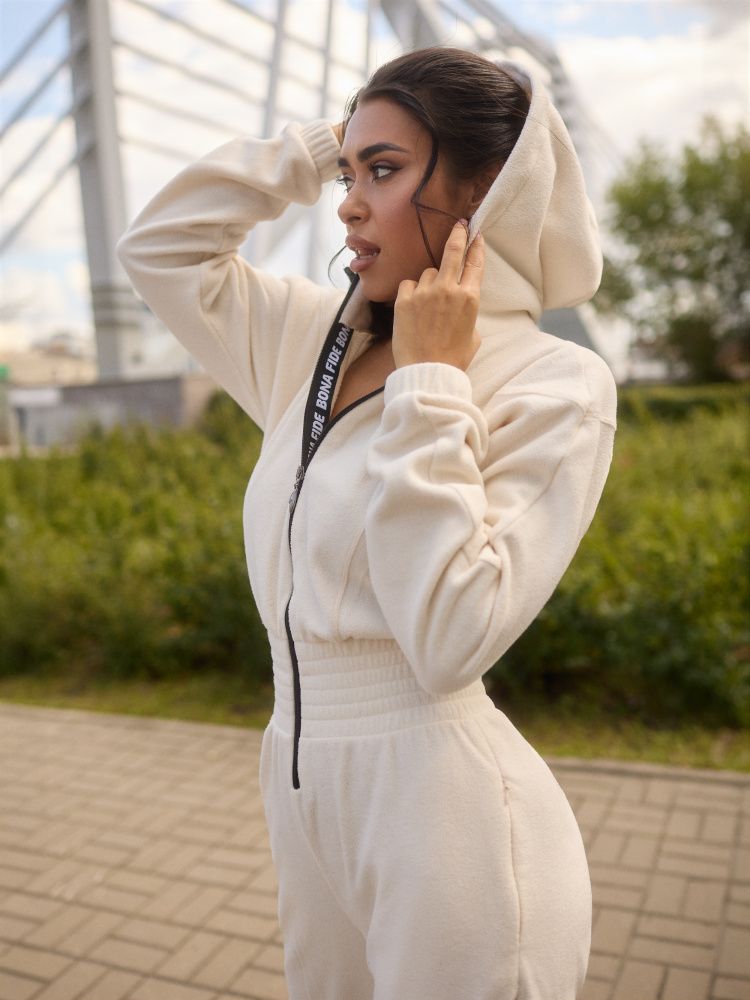 Bona Fashion: Turbo "Milky White"