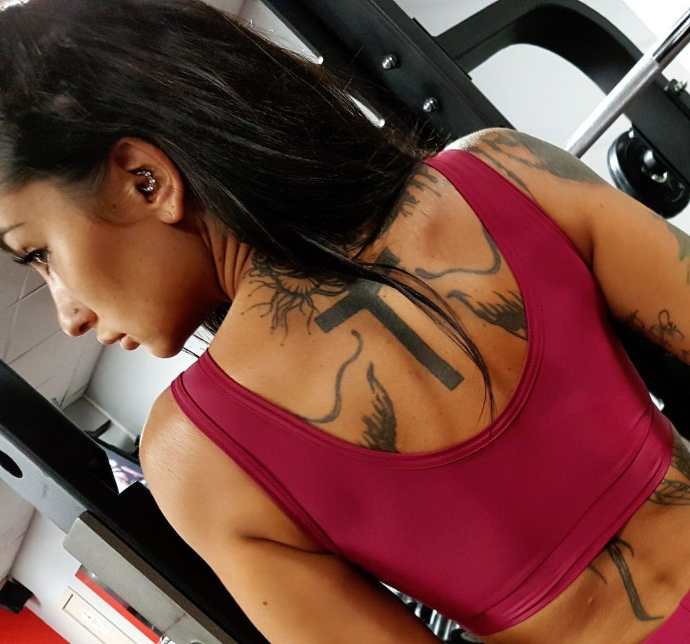 Bona Fide: Bona Mania Top "Red Fruit & Black"