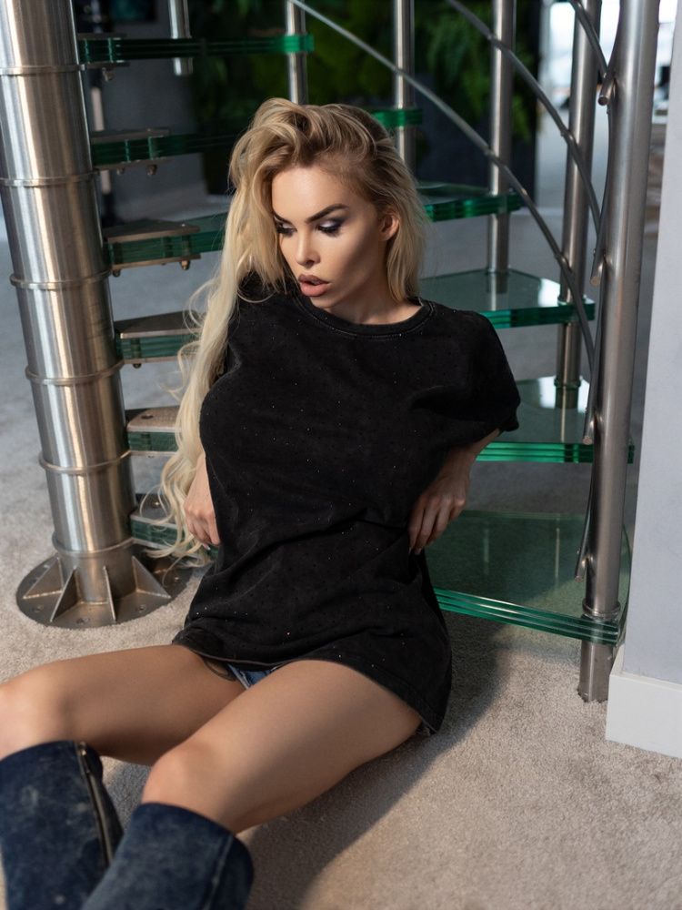 Bona Fide: Oversize T-Shirt Shiny grunge  "Black"