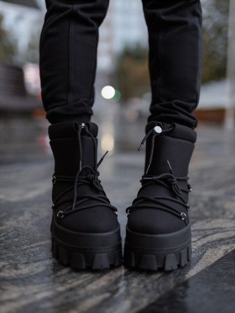 Bona Fide: Lady Moon "Black"