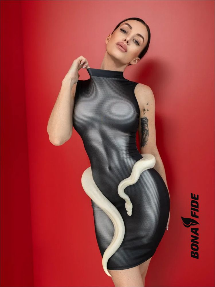 Bona Fide: Mini Dress "Naked Grey"