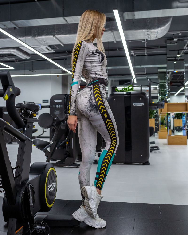 Bona Fide: Arcana Base La Florista "Ceramic"