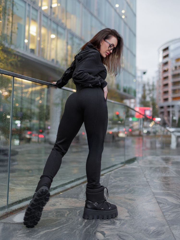 Bona Fide: Delila "Black"