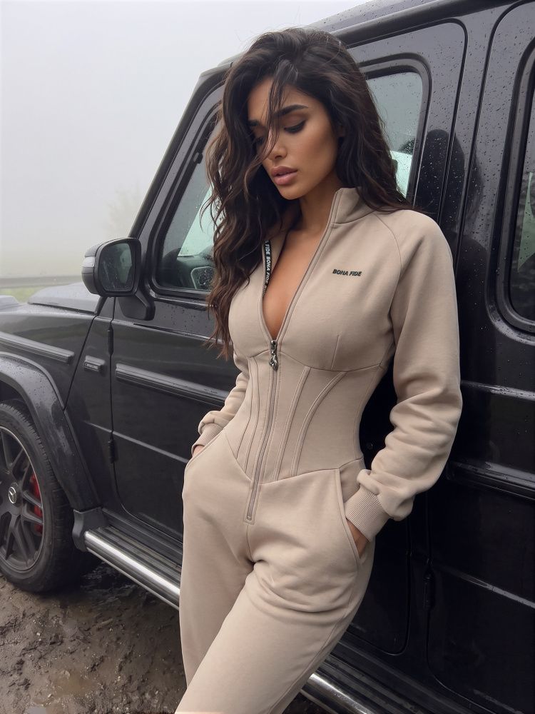 Bona Fide: Vivienne suit "Beige"