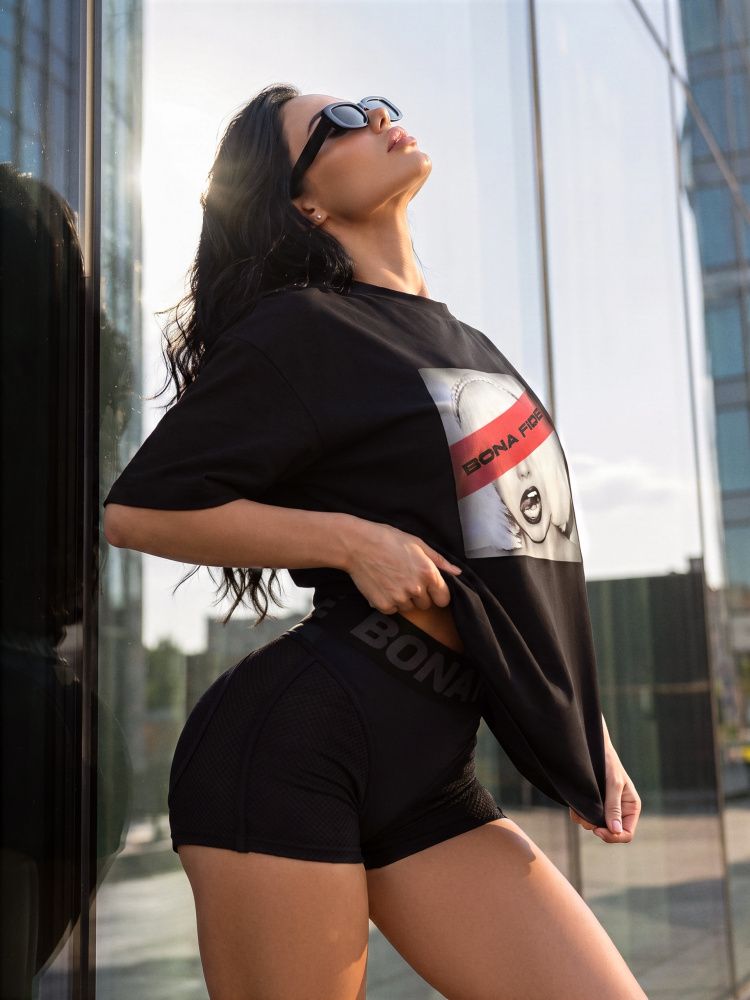 Bona Fide: OVERSIZE T-shirt "Bad Romance"