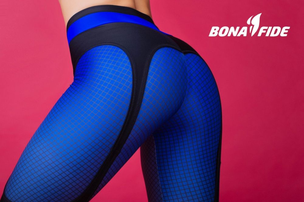 Bona Fide: Christina Aguilera "Black & Blue"