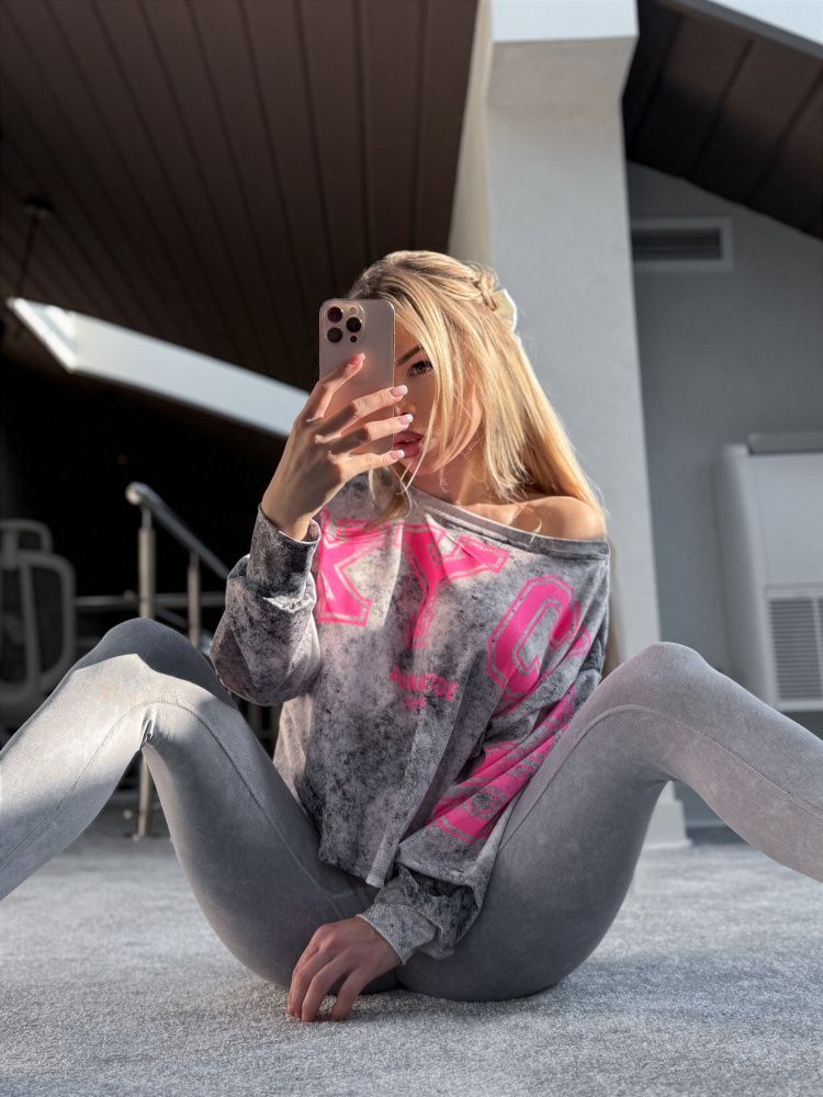 Bona Fide: Oversize Crop Longsleeve "Sexy Club"