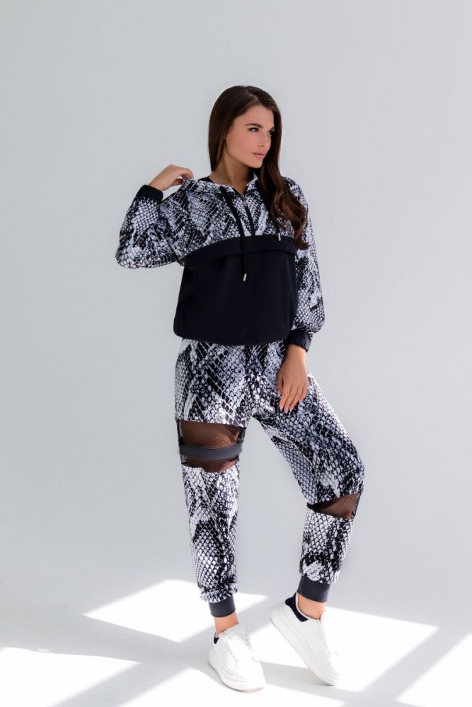 Bona Fide: Kangaroo Cobra "White"